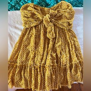 Strapless adorable shirt